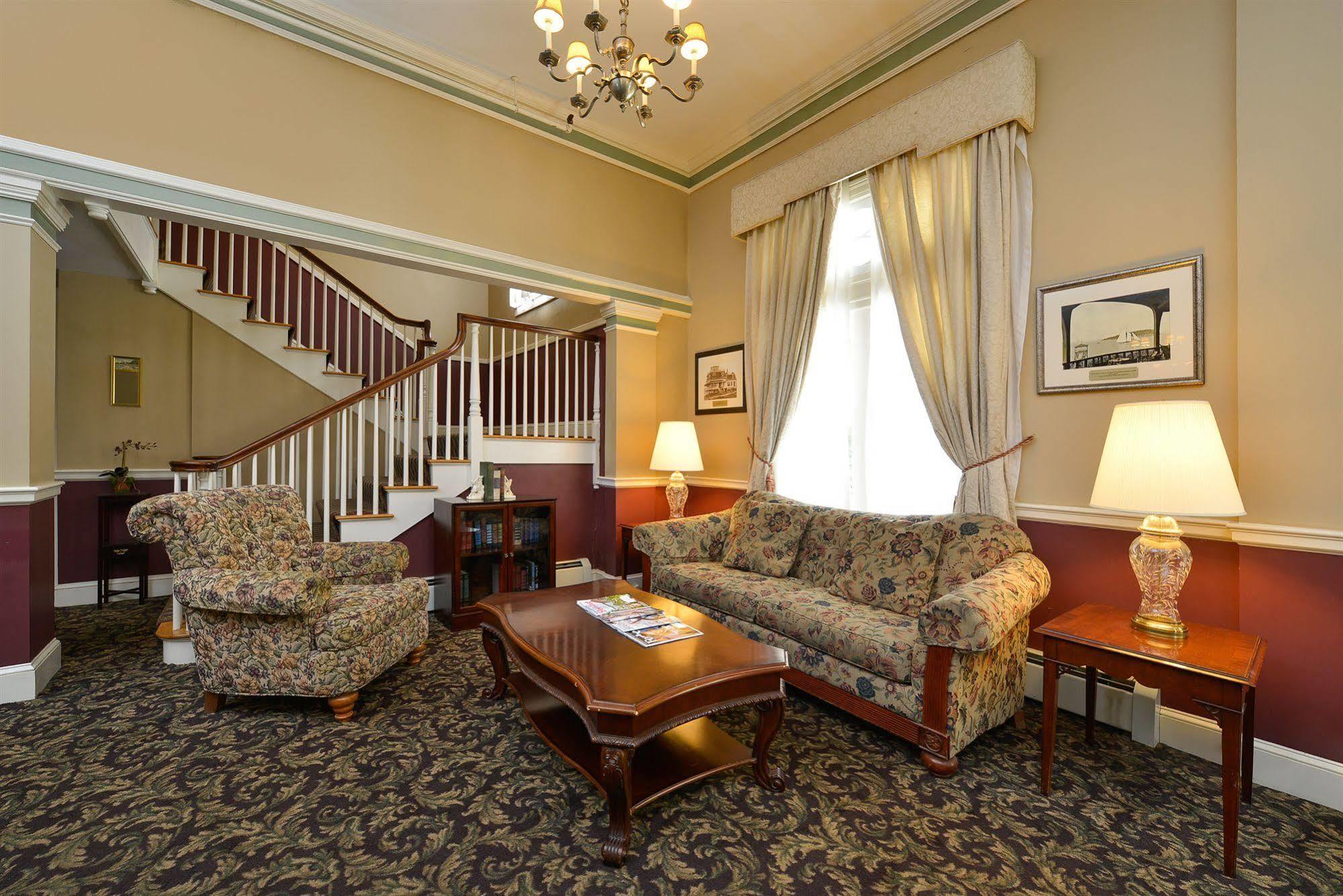 Bar Harbor Inn And Spa Екстер'єр фото